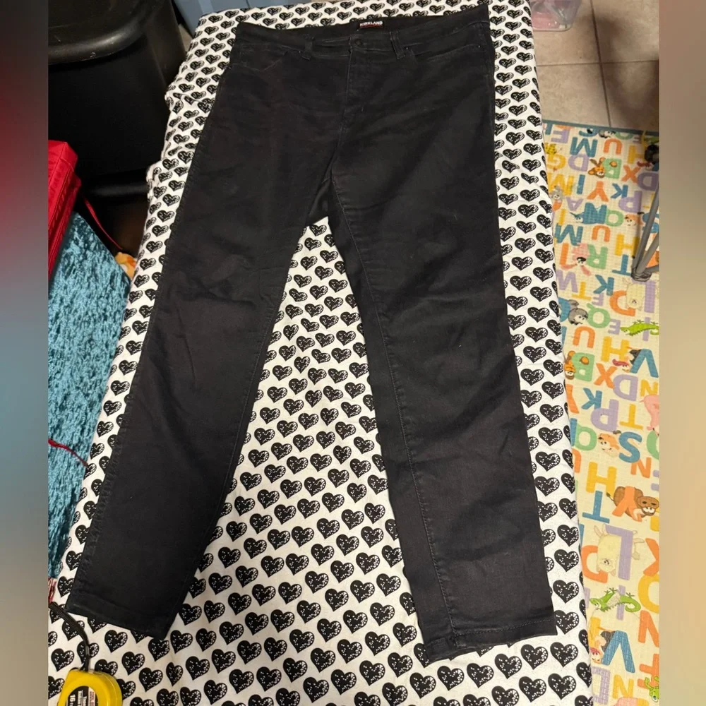 Kirkland signature women’s Black Jeans size 14 #003/12tt